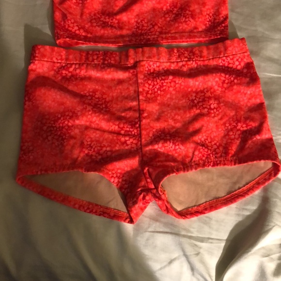 Two piece swimsuit - Picture 3 of 3